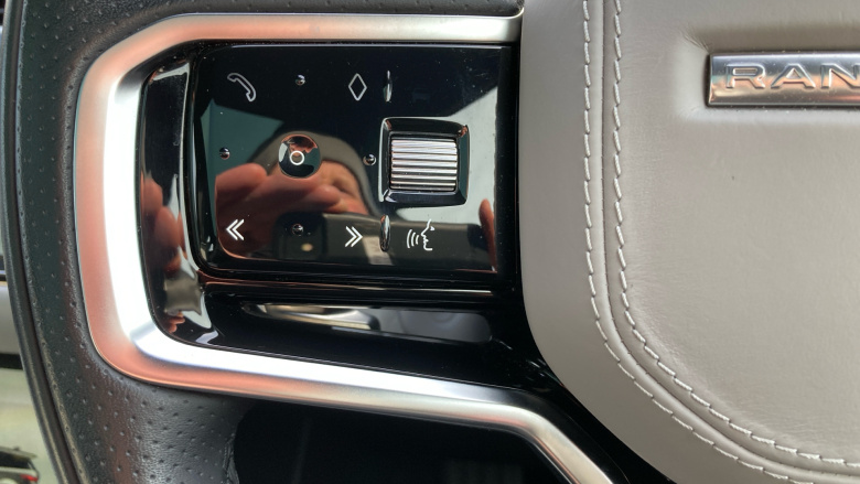 Land Rover Range Rover Evoque 1.5 P300e R-Dynamic HSE 5dr Auto Hatchback